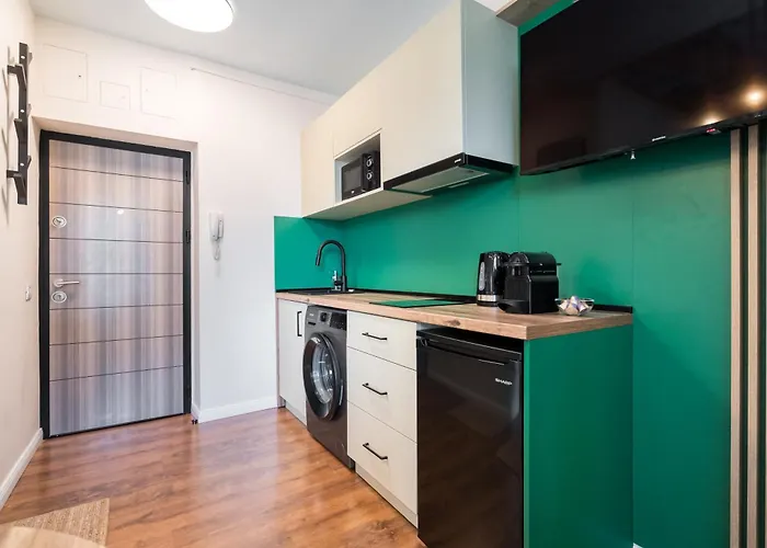 Апартаменти Urban Jungle Ultracentral